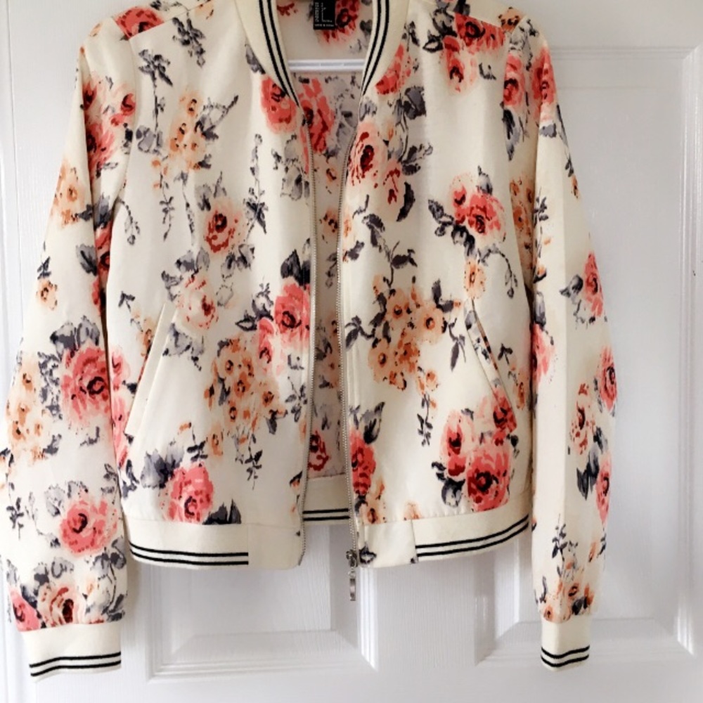 Bomber jacket - Picture 2 of 3
